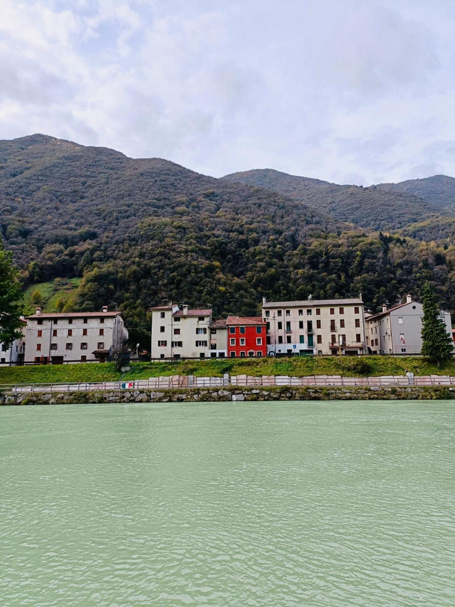 Borgo Lungofiume B&B Valbrenta エクステリア 写真